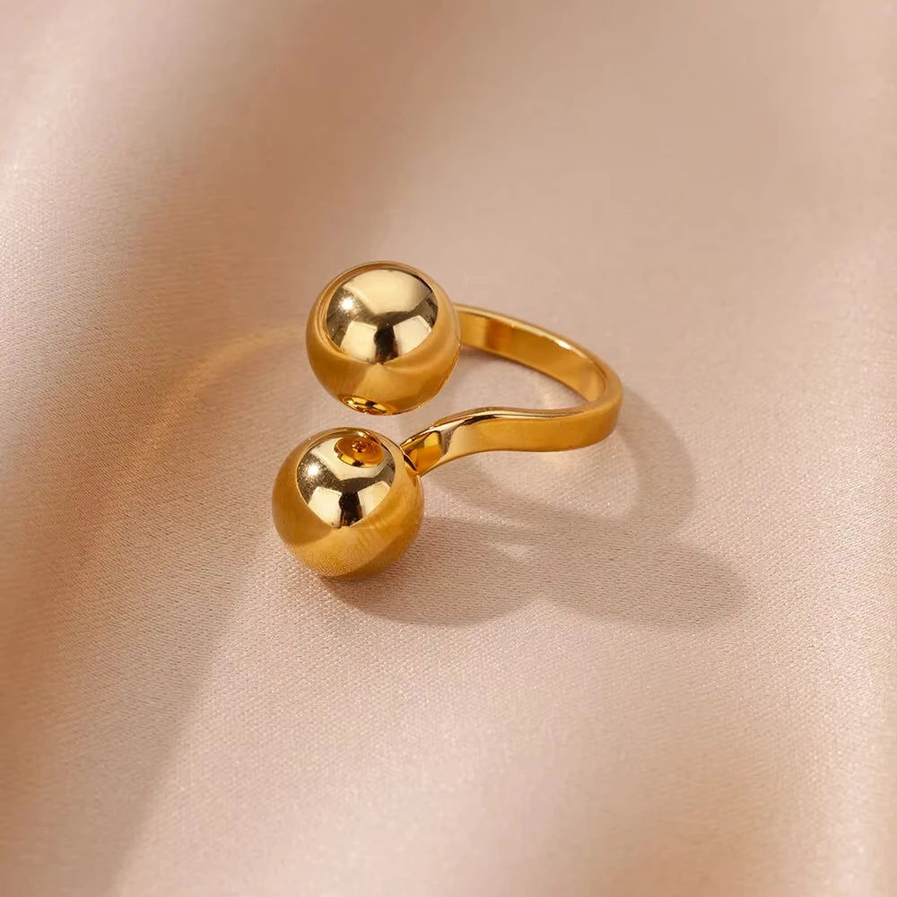 Stainless steel rings with creative geometry