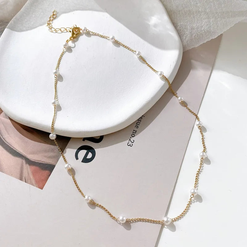 Pearl choker