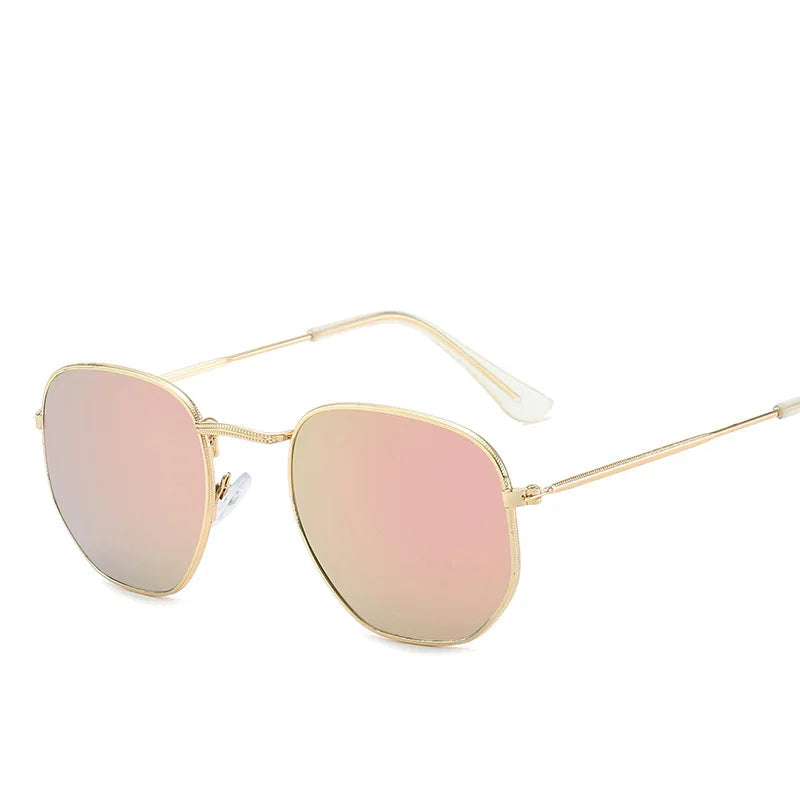 Classic square sunglasses with metal frame