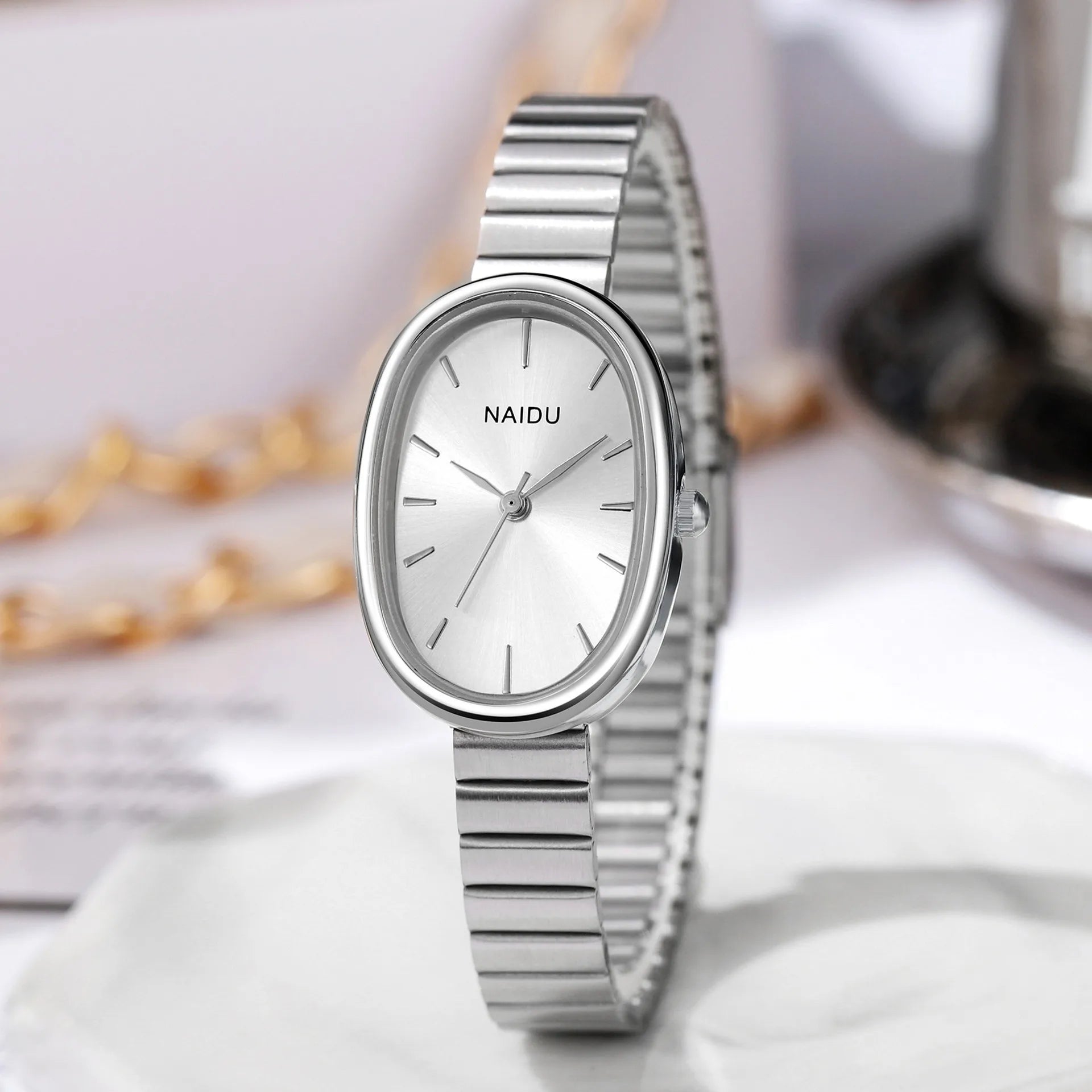 Luxury elegant oval women's quartz watch