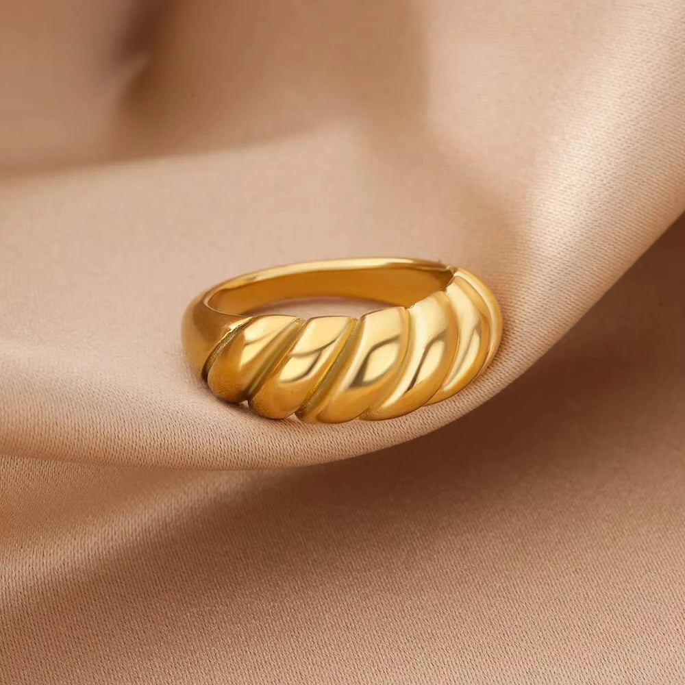 Stainless steel rings with creative geometry