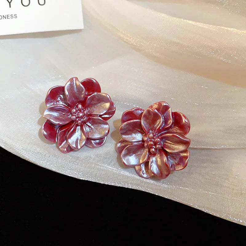 Acrylic earrings with white camellia flowers