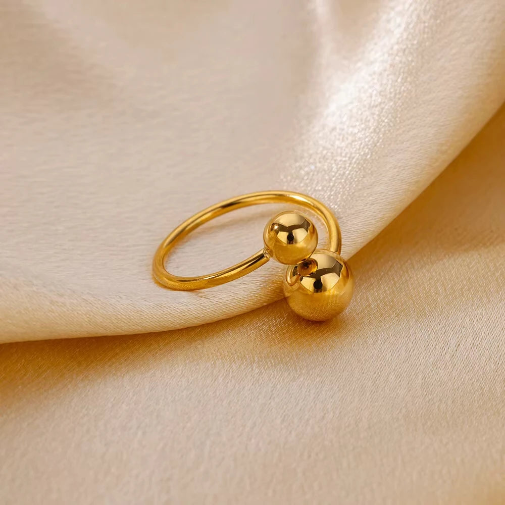 Stainless steel rings with creative geometry