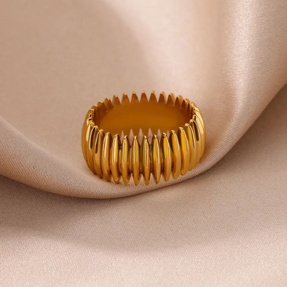 Stainless steel rings with creative geometry