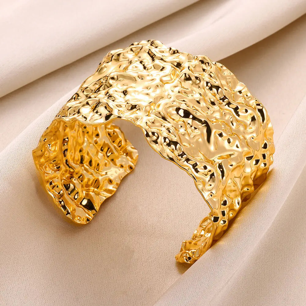Vintage irregular bracelet for women