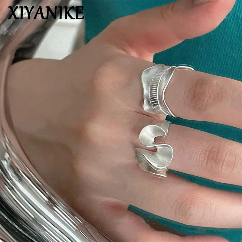 Rings with irregular waves