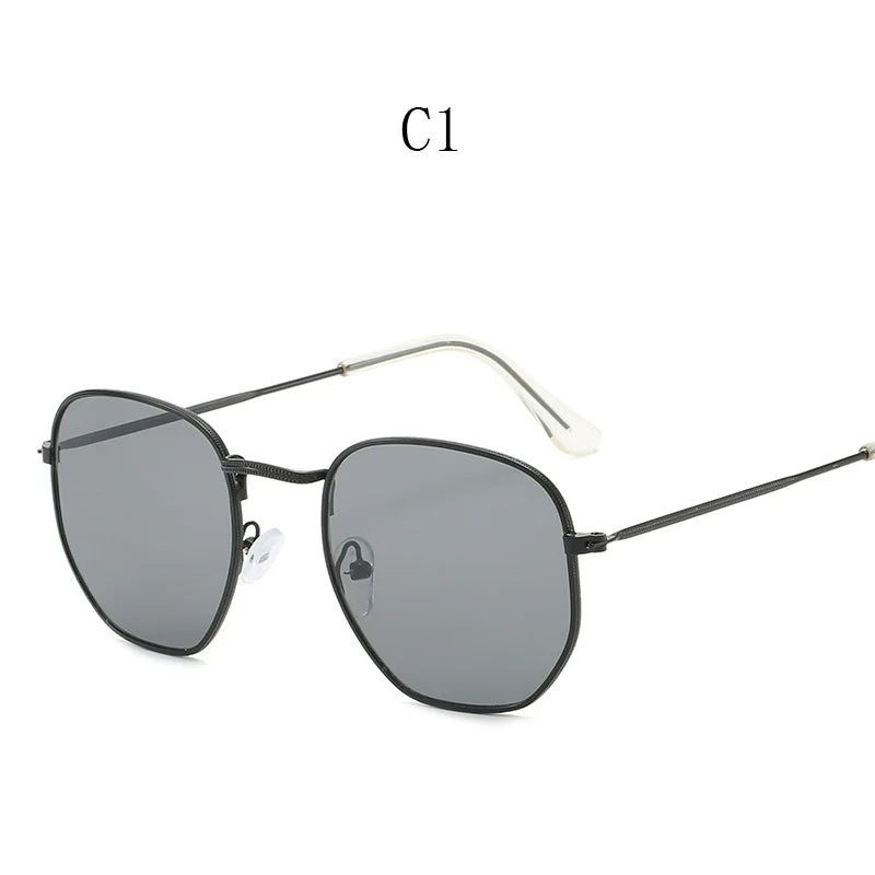 Classic square sunglasses with metal frame