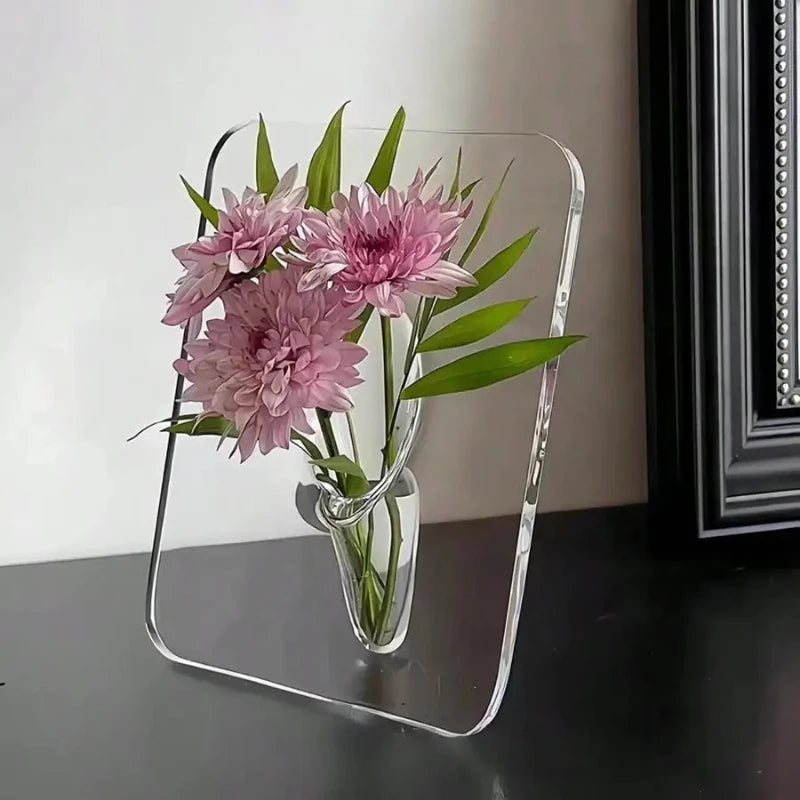 Modern and minimalist transparent acrylic flower vase