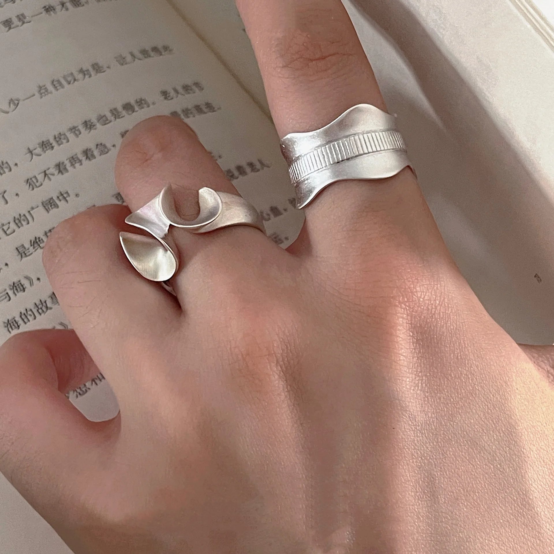 Rings with irregular waves