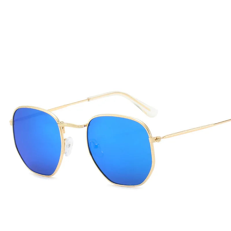 Classic square sunglasses with metal frame