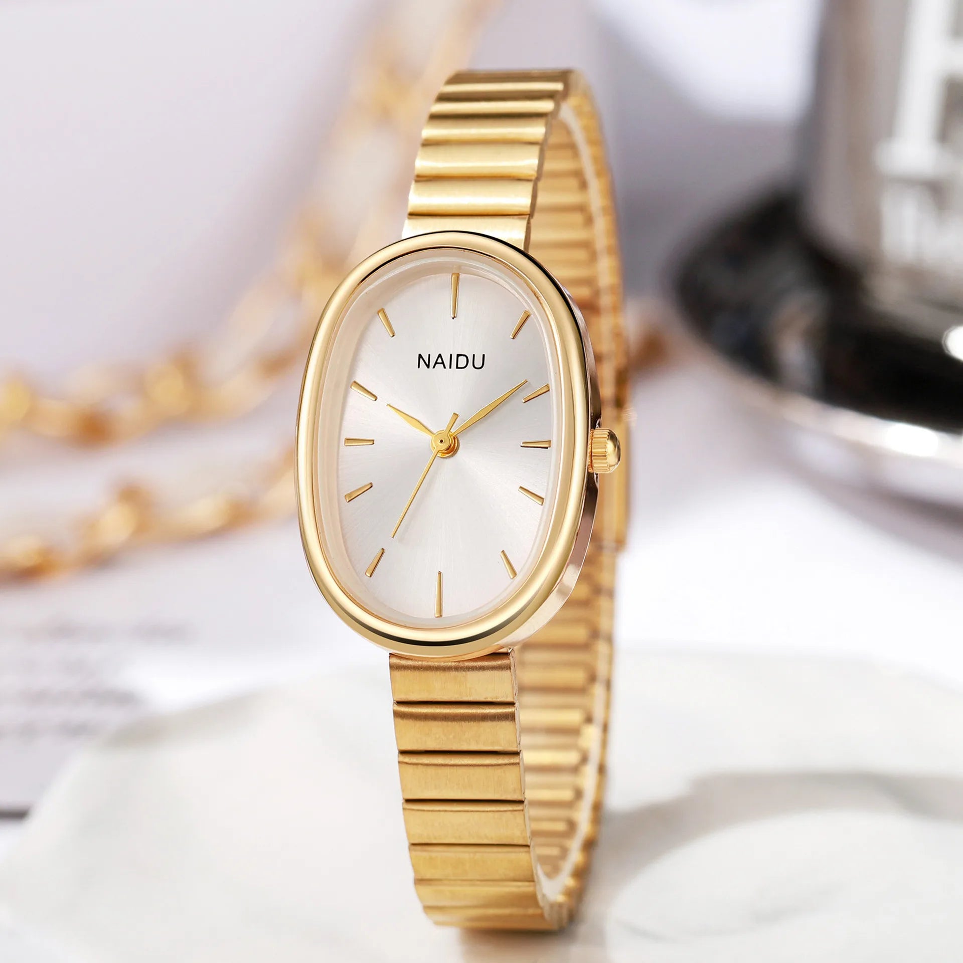 Luxury elegant oval women's quartz watch