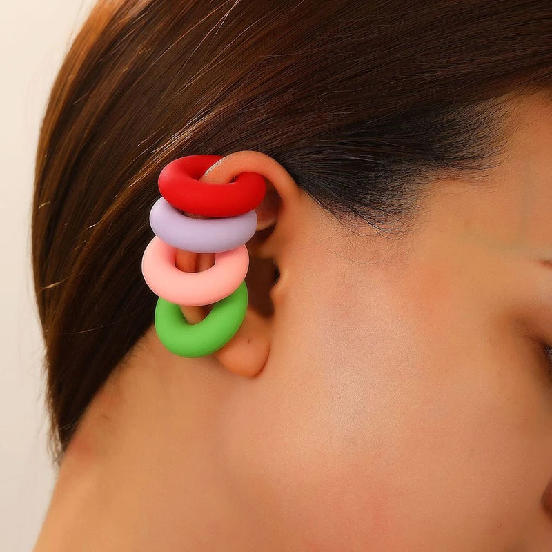 Acrylic C-shaped earrings, 4 pieces