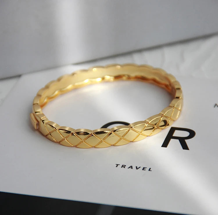 Exquisite zirconia bracelets