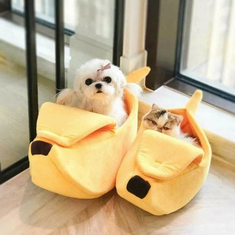 Banana-shaped cat bed