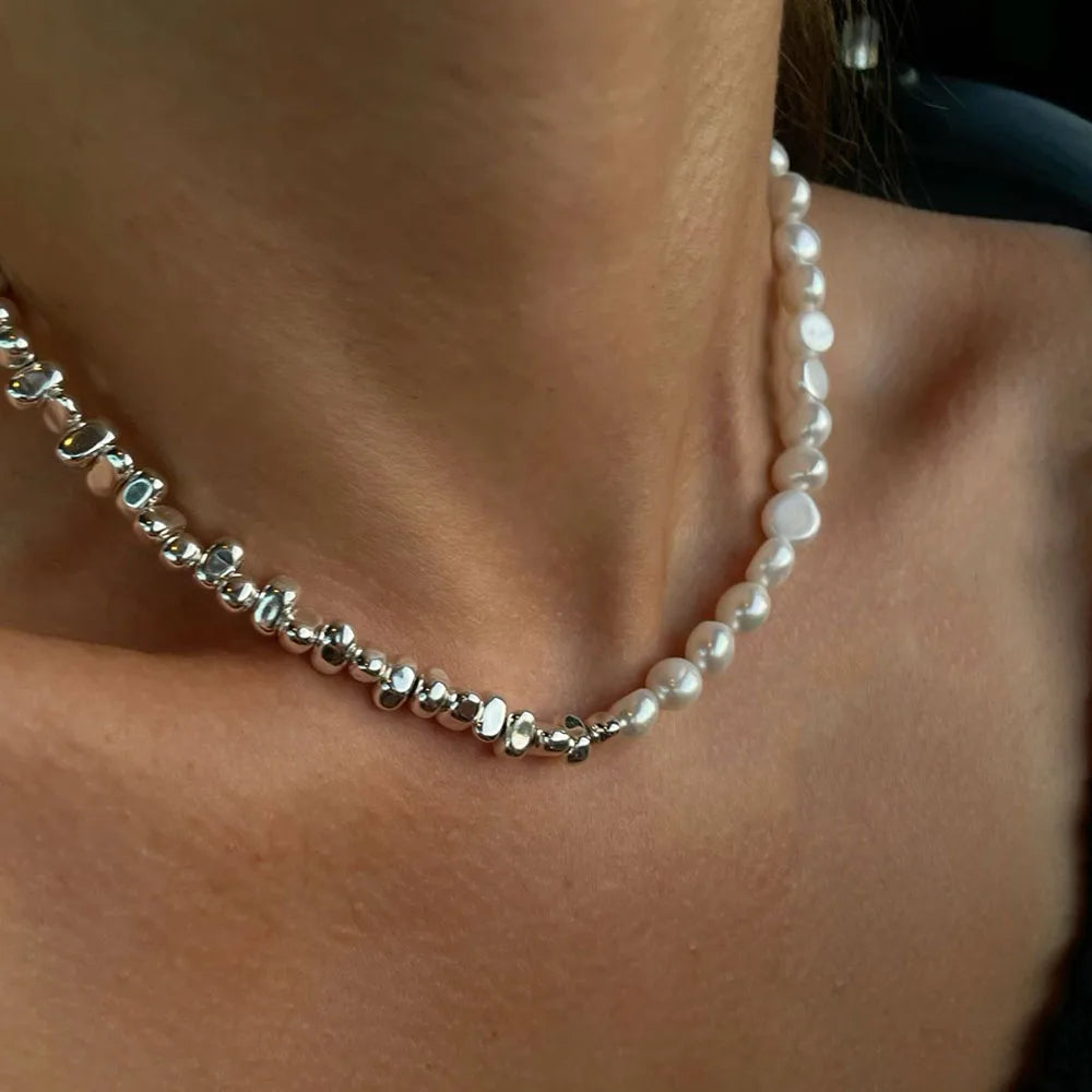 Elegant irregular heart pendant necklace