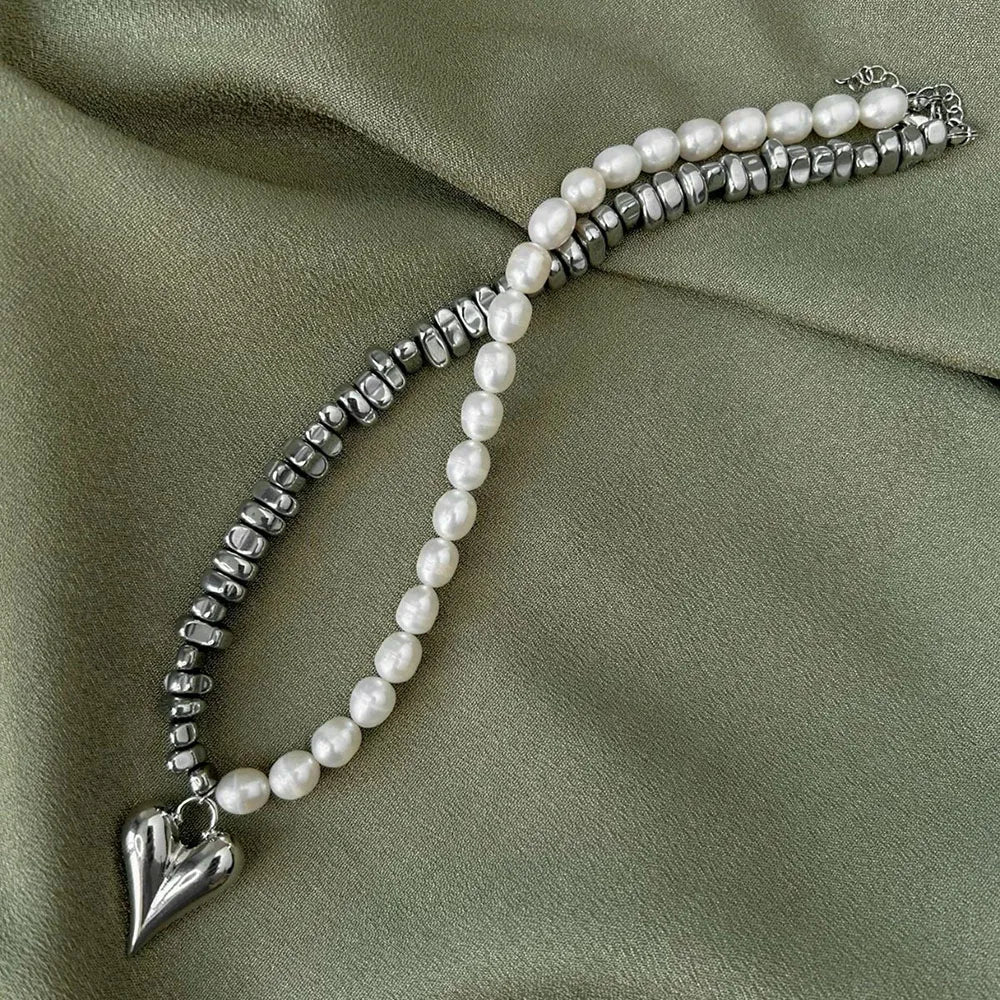 Elegant irregular heart pendant necklace