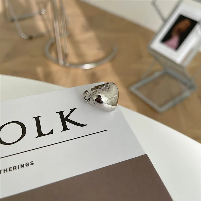 Heart-shaped gold ring