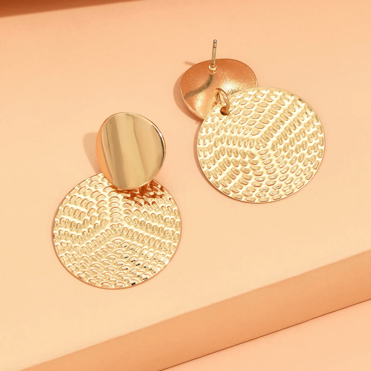 Bohemian fashion geometric metal round earrings