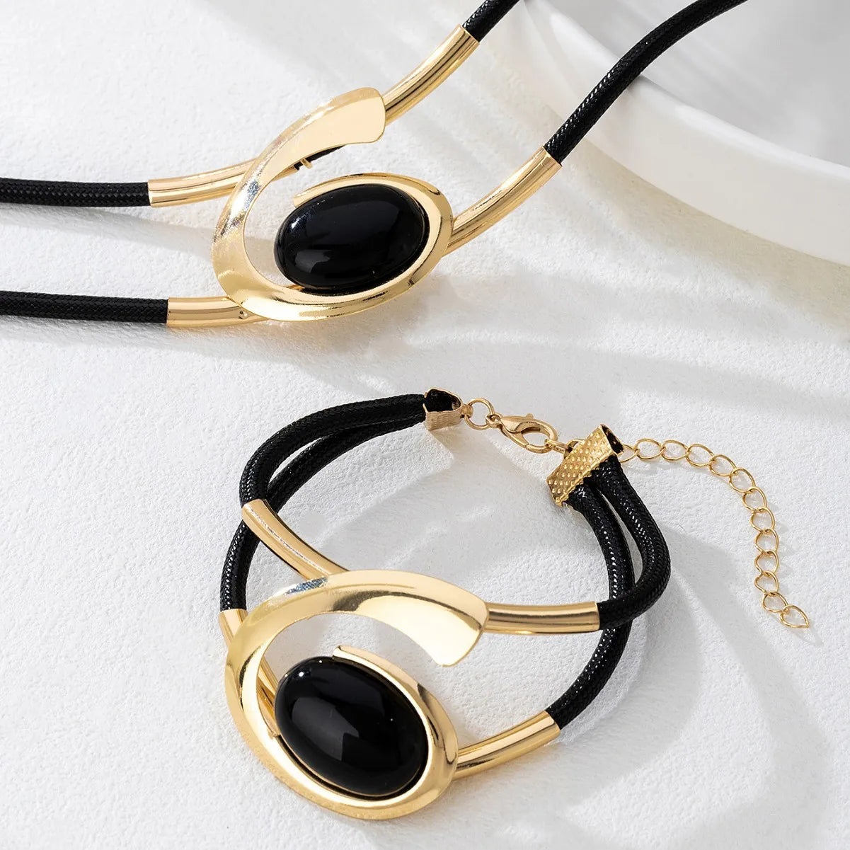 Double layer geometric oval necklace and bracelet set
